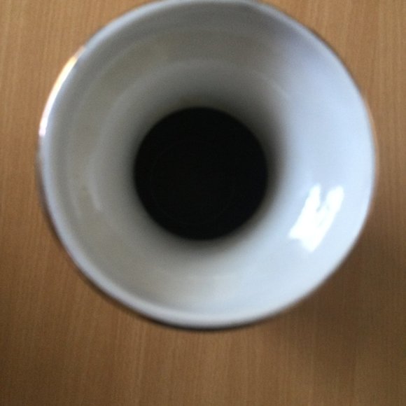 Chinese porcelain vase hand painted w flowers, bamboo, birds, gold  8.25" - Picture 6 of 6